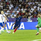 Sandy Baltimore scores to make it 2-0. © ANSA / MICHAEL BUHOLZER