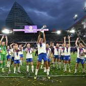 This is how England celebrates its European Championship triumph. © APA/afp / FABRICE COFFRINI