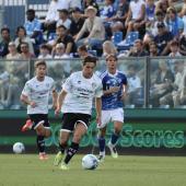 Alessandro Mallamo (with the ball) and Simone Davi (left) were defeated by Como. © FCS