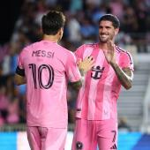 Rodrigo de Paul (r.) and Lionel Messi. © APA / MEGAN BRIGGS