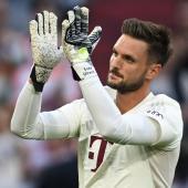 Sven Ulreich announced that his son Len had died. © APA/afp / CHRISTOF STACHE