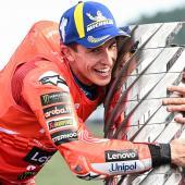 Marc Marquez est de nouveau champion du monde MotoGP après une longue période de souffrance. © APA/afp / TOSHIFUMI KITAMURA