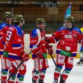 Martin Castlunger (2nd from right) and the Furie aim to win the first Ladin derby. © HCG
