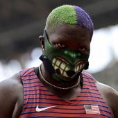 Raven Saunders has to take a break. © AFP / JAVIER SORIANO