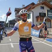 Voici à quoi ressemble un vainqueur : Matteo Tanel rayonne après sa victoire. © Newspower.it
