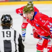 Davide Schiavone and HC Val Gardena are shaking up the league. © Matthäus Kostner