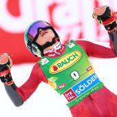 Julia Scheib celebrated her first World Cup victory. © ANSA / ANNA SZILAGYI