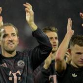 This is how the Bayern stars celebrate. © APA/afp / SASCHA SCHUERMANN