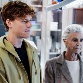 In his first public appearance in Turin, Jannik Sinner visited the Candiolo Cancer Center on Tuesday. On the right is Allegra Agnelli, President of the Foundation for Cancer Research. © ANSA / ANSA / TINO ROMANO