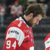 Daniel Frank et ses coéquipiers quittaient la glace à plusieurs reprises la tête baissée. © Vanna Antonello