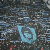 In Naples on Tuesday, the match wasn't necessarily the main focus. © APA/afp / ALBERTO PIZZOLI