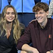 Jannik Sinner and his girlfriend Laila Hasanovic headed for warmer climes. © ANSA / Alessandro Di Marco / z63