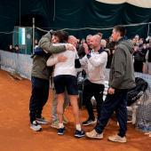 Nach dem finalen Sieg kannte der Jubel bei den Runggern keine Grenzen.