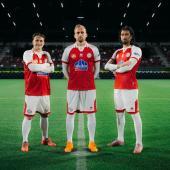 Simone Davi, Fabian Tait and Silvio Merkaj (from left) present the FCS anniversary jersey. © Andrea Bedin