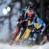 Die besten Biathleten der Welt ermitteln den ersten Einzelsieger der neuen Saison. © APA/afp / BJORN LARSSON ROSVALL