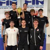 Die Coppa-Brema-Sieger des SSV Bozen: Moritz Mattivi, Luca Comunello, Tommaso Cerpelloni, Elias Dibiasi, Alexander Walzl (hinten v.l.); Patrick Bevilacqua, Thomas Bevilacqua, Luca Scampicchio (vorne v.l.).