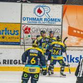 Die Eppaner Cracks jubelten zuletzt immer auswärts, hier in der Raiffeisen Arena von Kaltern. © Jan Marc Zublasing