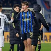 Louis Thomas Buffon (right) played against Juventus. © ANSA / ENRICO MATTIA DEL PUNTA