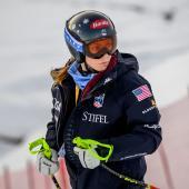 Mikaela Shiffrin avait beaucoup à dire. © APA/afp / FABRICE COFFRINI