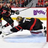 Ottawa-Goalie Leevi Meriläinen & Co. stecken in der Krise. © APA / TROY PARLA