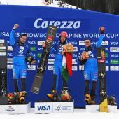 Roland Fischnaller (Bildmitte) und Aaron March (links) führten einen Dreifachsieg der Azzurri an. © Ivan Goller