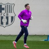 Ter Stegen spielt bei Barcelona keine große Rolle mehr. © ANSA / Enric Fontcuberta