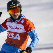 Aaron March jubelte über den Sieg. © ANSA / GIAN EHRENZELLER