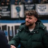 Andreas Nicoletti bekam am Sonntag ein Trikot der Südtiroler Europeada-Auswahl überreicht. © P. Schwienbacher