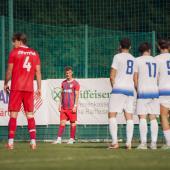 Die Oberliga-Rückrunde geht los: David Zimmerhofer (Mitte) kämpft mit Ahrntal um den Klassenerhalt, genauso wie St. Pauls (in Blau). © det