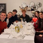 Jannik Sinner (au centre) à la fête du Nouvel An. © Instagram