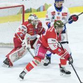 Sam Harvey (l.) wehrte alle Innsbrucker Schüsse ab. © Vanna Antonello