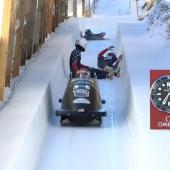 Schreckmoment beim Start: Der US-Bob verlor  seine Besatzung. © ARD