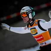 Domen Prevc évolue actuellement dans une classe à part en saut à ski. © ANSA / FABIAN STRAUCH