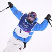 Flora Tabanelli célèbre sa performance. © APA/afp / KIRILL KUDRYAVTSEV