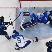 Italien hat gegen Finnland einen schweren Stand. © APA/afp / JULIEN DE ROSA