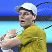Jannik Sinner ist im Viertelfinale beim ATP-Turnier in Doha gescheitert. © ANSA / NOUSHAD THEKKAYIL