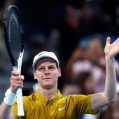 Jannik Sinner liegt in der Weltrangliste auf Platz zwei. © APA/afp / KARIM JAAFAR