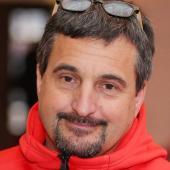 Rodel-Ikone Georg Hackl hat sich verletzt.