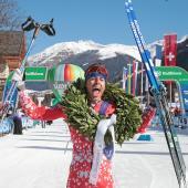 Thomas Rinner freut sich über seinen Sieg im Gsieser Tal. © Newspower.it