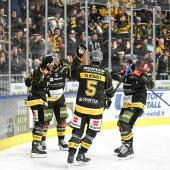 Die Pusterer Stars haben Grund zur Freude: Sie gewannen das erste Halbfinale. © Iwan Foppa / HCP