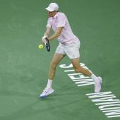 Jannik Sinner schlägt in Indian Wells ab 21 Uhr gegen Learner Tien auf. © ANSA / JOHN G. MABANGLO