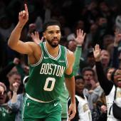 Jason Tatum is back on the dance floor. © APA / MADDIE MEYER