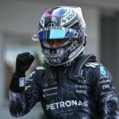 Kimi Antonelli startet beim Grand Prix von Japan von der Pole Position. © APA/afp / PHILIP FONG