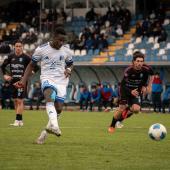 Mamdou Ngom erzielte in dieser Szene sein erstes Tor für Obermais. Zum Sieg reichte es aber nicht. © P. Schwienbacher