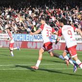 Silvio Merkaj (2. von rechts) war erneut entscheidend. © DLife