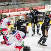 Andy Bernard hatte mit Meran erneut keine Chance. © BK Photo