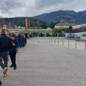 Der Andrang beim Ticketverkauf war riesig. © Privat