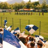 Die Fans stehen voll hinter dem FC Obermais. © Patrick Schwienbacher