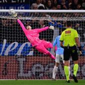 Edoardo Motta (im Tor) war Mann des Spiels. © ANSA / MICHELE MARAVIGLIA