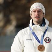 Ein Biathlon-Champion sorgt für Aufsehen. © AFP / ODD ANDERSEN